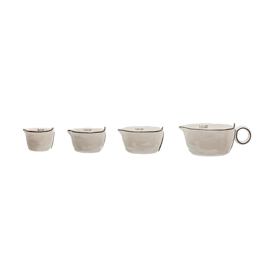 B&W Stoneware Measuring Cup Set